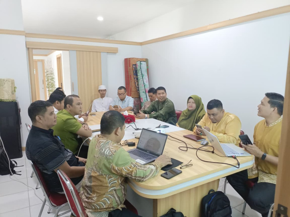 IAI Diniyyah Pekanbaru Gelar Rapat MONEV dan AMI